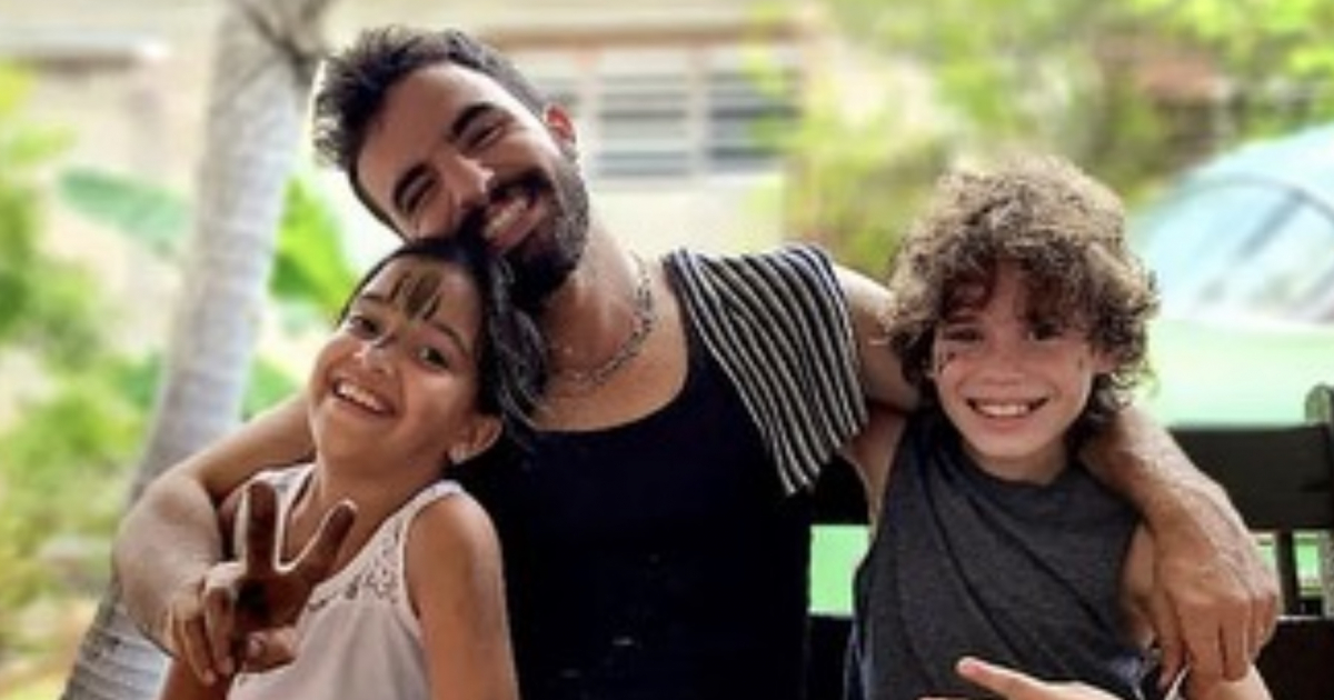 Raydel, Amaya y Brandon en la telenovela "Los hijos de Pandora" © Facebook / Rodrigo Gil