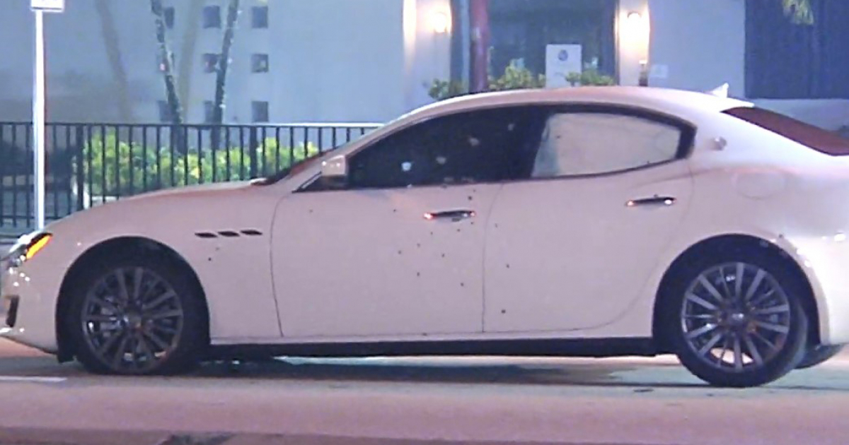 El auto baleado © Captura de video / NBC6
