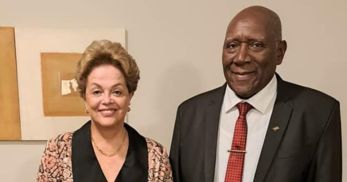 Ex presidenta de Brasil Dilma Rousseff y Salvador Valdés Mesa © Twitter / Vicepresidente cubano