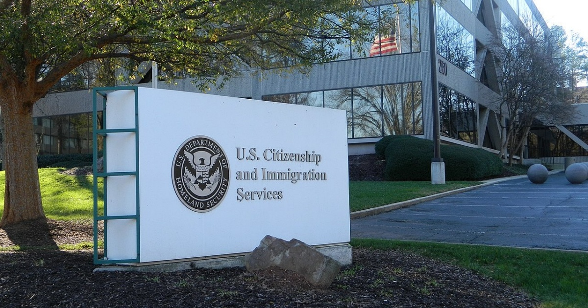 Servicio de Ciudadanía e Inmigración de EE.UU. en Georgia. © Wikipedia / Gulbenk 