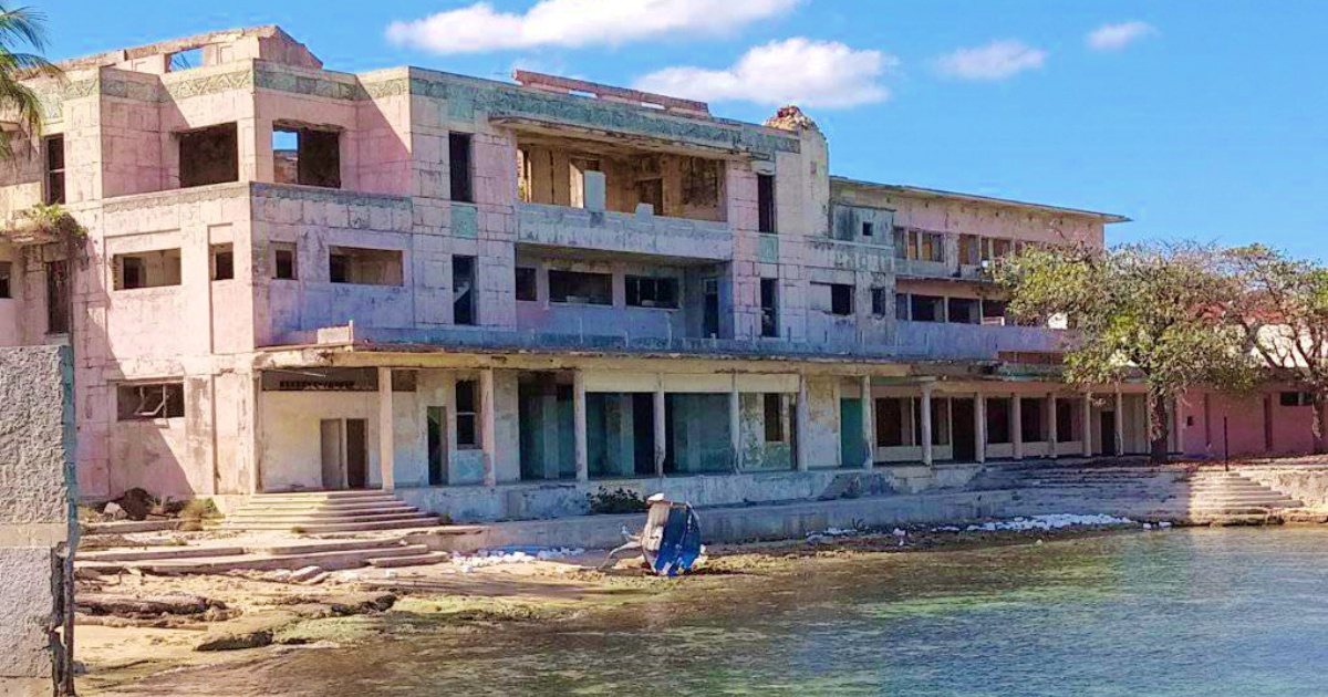 Ruinas del balneario del antiguo Casino Español de La Habana © Facebook/Fotos de La Habana-Gabriel Jorrín de Armas