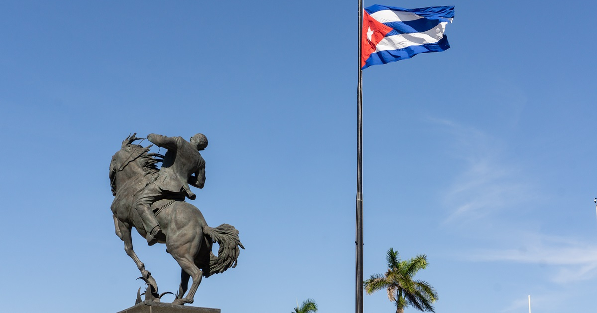 Monumento ecuestre a José Martí, parque 13 de marzo, La Habana © CiberCuba