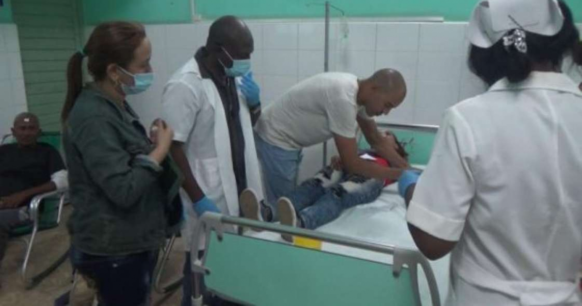 Herida en accidente de Las Tunas recibe atención médica © Periódico 26 / Arbelio Alfonso