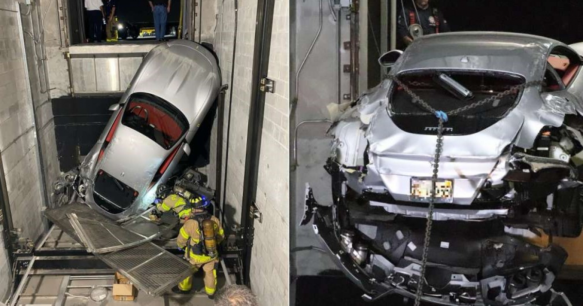 Ferrari atascado en elevador de concesionario de autos © Facebook / Palm Beach County Fire Rescue