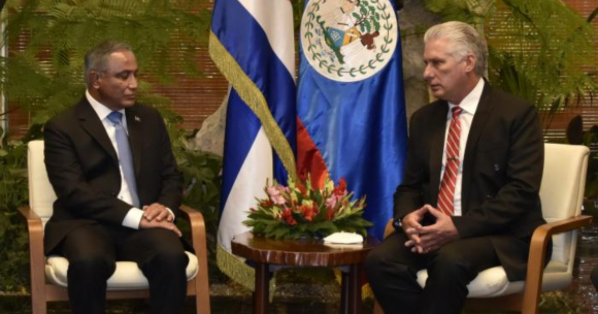 Primer ministro John Briceño junto a Díaz-Canel, en La Habana © Captura de pantalla