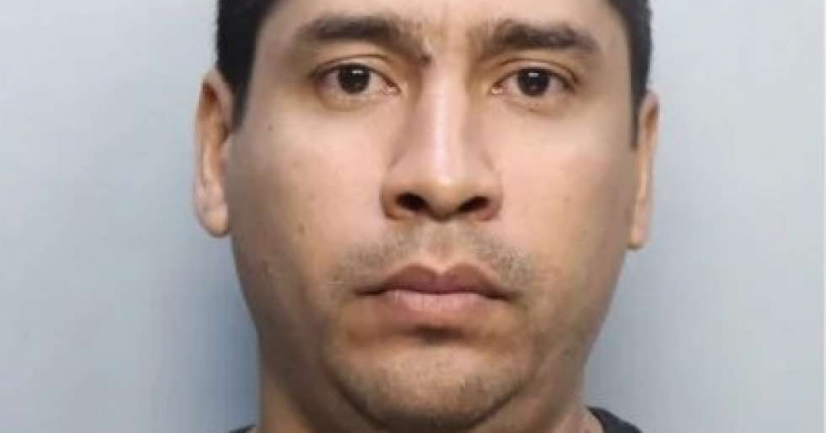 Hombre Acusado De Colocar Cámara Oculta En Baño De Mujeres En Negocio De Florida 