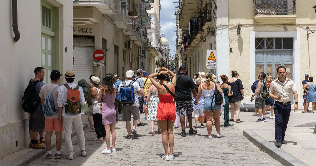 Turistas en La Habana (Imagen referencial) © CiberCuba