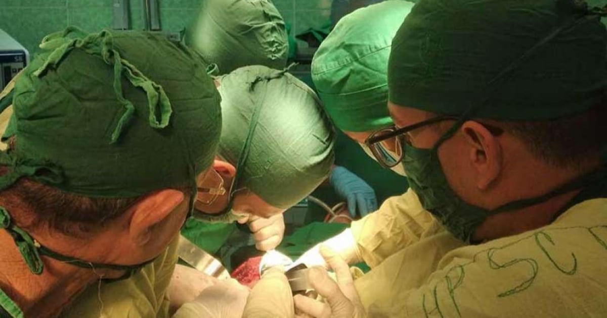 Médicos cubanos operan a adolescente con lesiones graves © Ahora