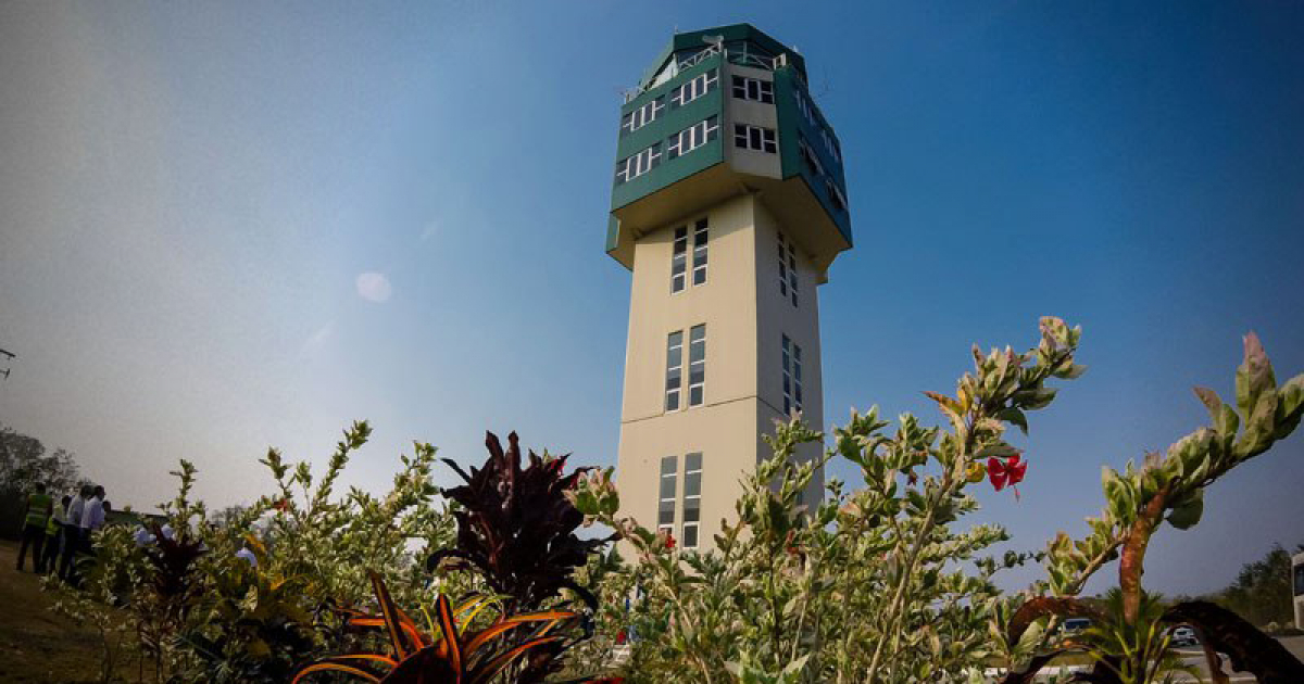 Nueva torre de control en aeropuerto de Holguín © ACN