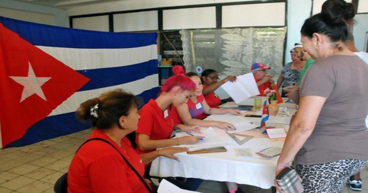 Colegio electoral en Cuba © Prensa Latina