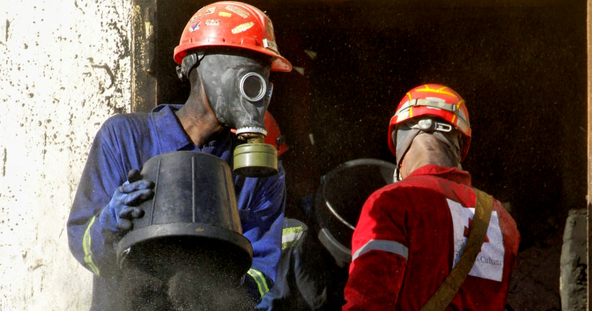 Fuerzas de Salvamento y Rescate trabajan en la CTE Guiteras © Periódico Girón / Raúl Navarro