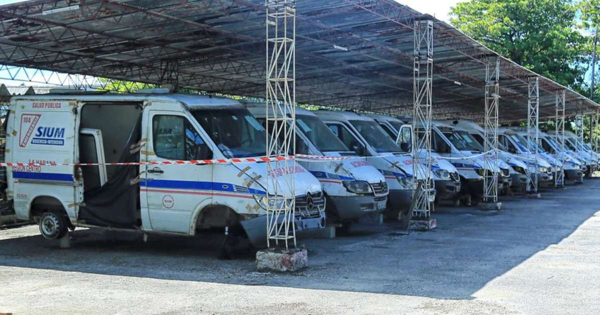 Ambulancias en Cuba (Imagen de referencia) © Ariel Maceo Téllez / Facebook