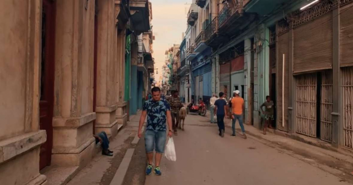 Calle de Jesús María, en La Habana Vieja © Captura de video de YouTube de Anita con Swing