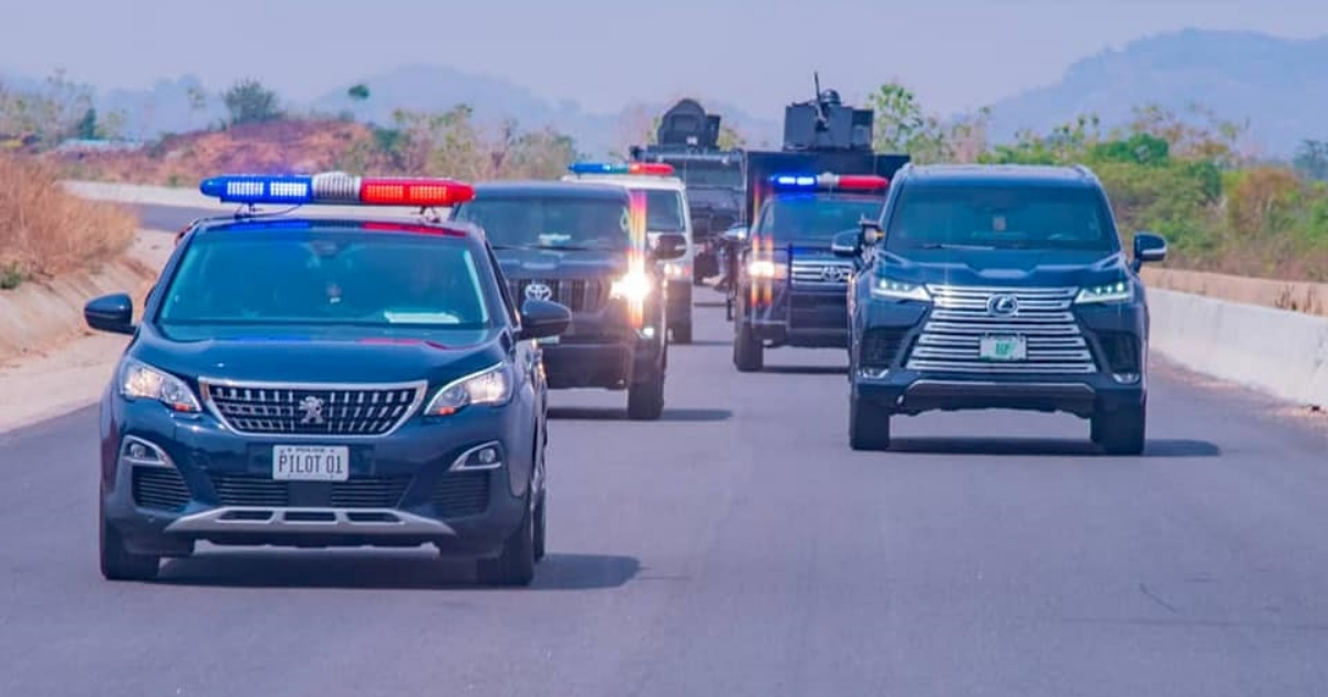 Convoy miliutar en Nigeria © Facebook / Policía Nigeria