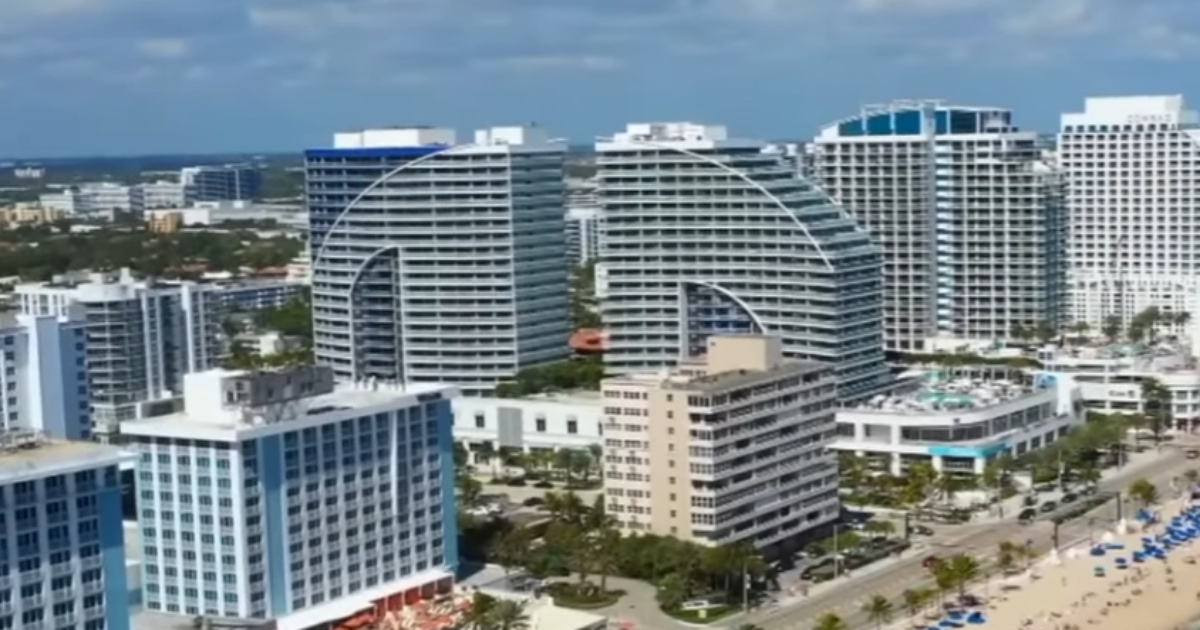 Construcciones de vivienda en Miami © Captura/ América TeVé
