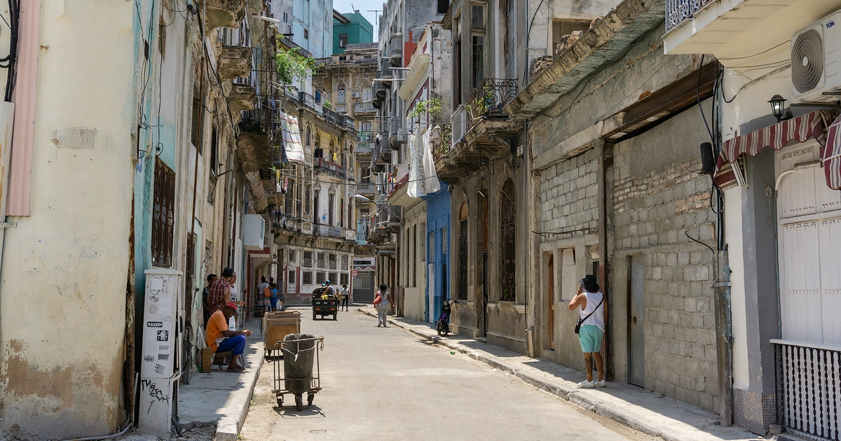 Calle de La Habana, Cuba © CiberCuba