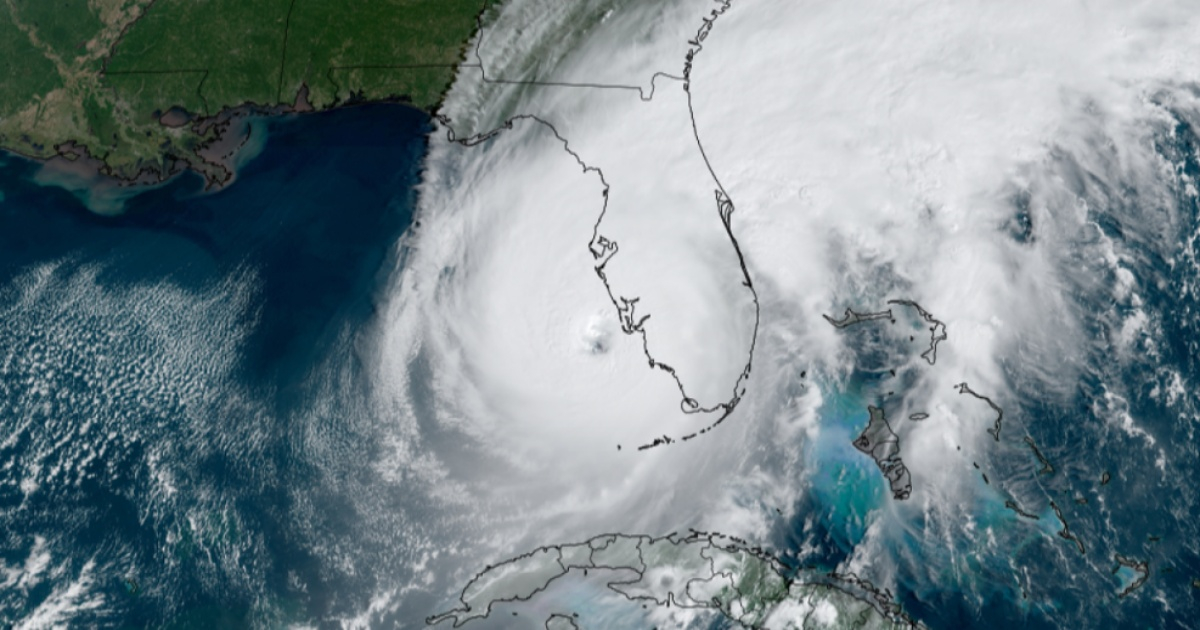 Huracán Ian tocando a Florida en septiembre de 2022. © NOAA
