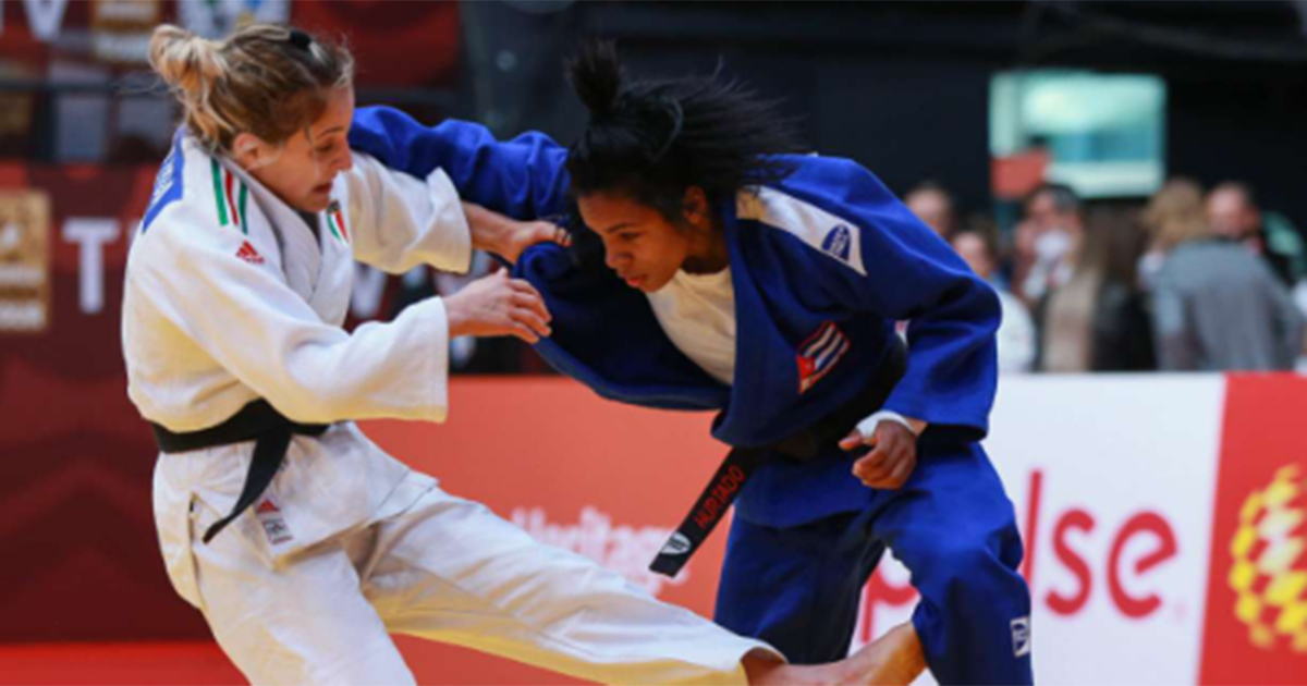 Melissa Hurtado (derecha) durante el Grand Slam de Tel Aviv en 2022. © Sitio oficial de la Federación Internacional de Judo.