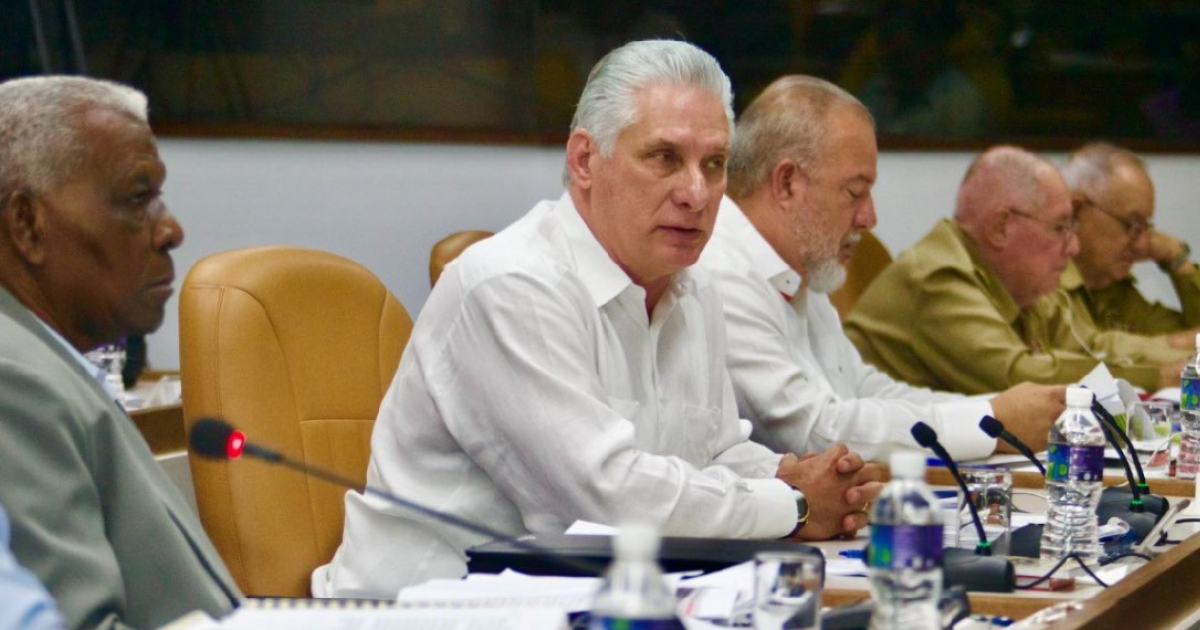 Miguel Díaz-Canel y miembros del Comité Central del PCC © Telegram / Presidencia de Cuba