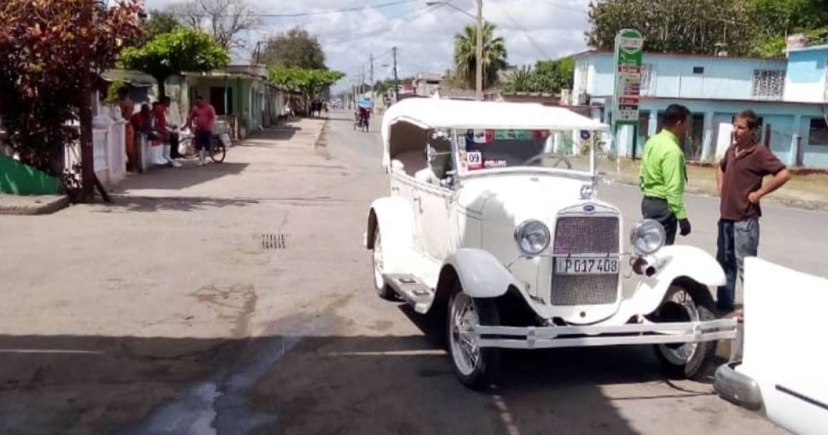 Ford T de 1929 en Cruces, Cienfuegos © Facebook / Molinos / Yamil Cuéllar