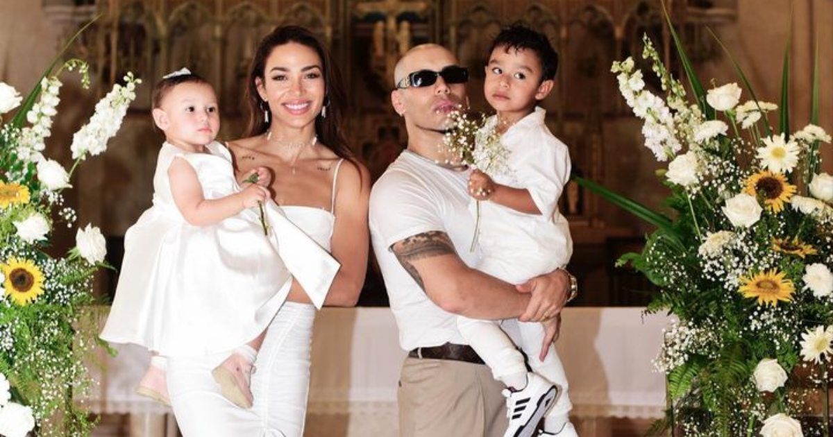 Lisandra Silva junto a su pareja en el bautizo de sus hijos © Instagram / Lisandra Silva