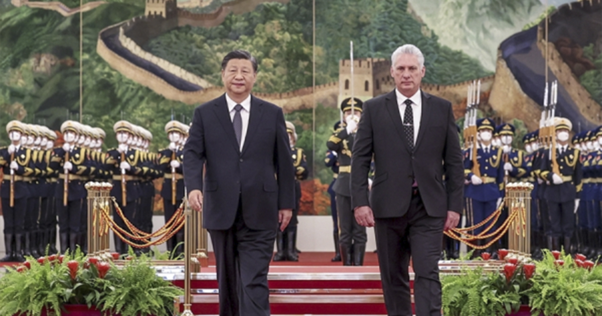 Xi Jinping y Miguel Díaz-Canel en el Gran Palacio del Pueblo, en Pekín, en 2022 © Ministerio de Relaciones Exteriores de China