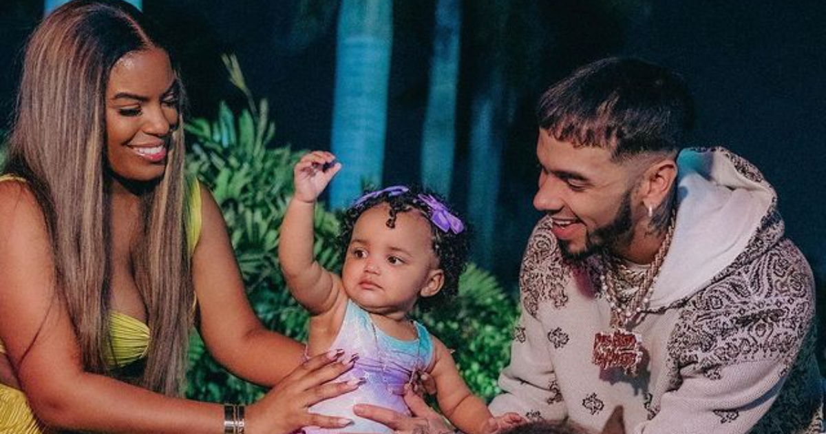 Anuel y Melissa en el cumpleaños de su hija Gianella © Instagram / Gianella S.