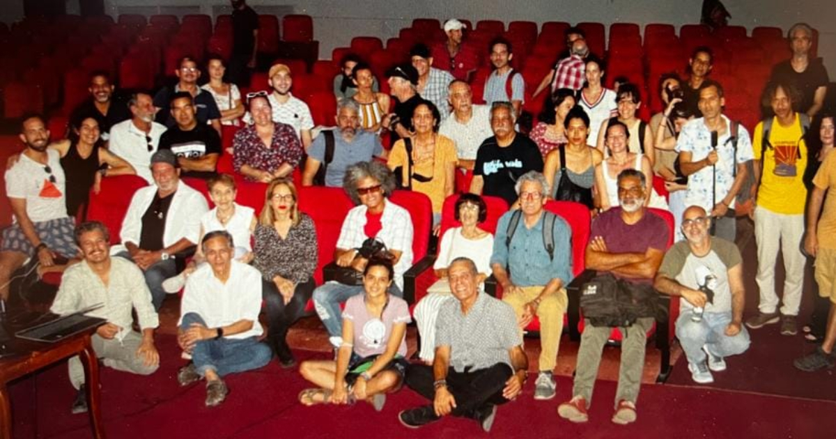Cineastas reunidos en la sala 12 y 23 © Facebook / Asamblea de Cineastas Cubanos