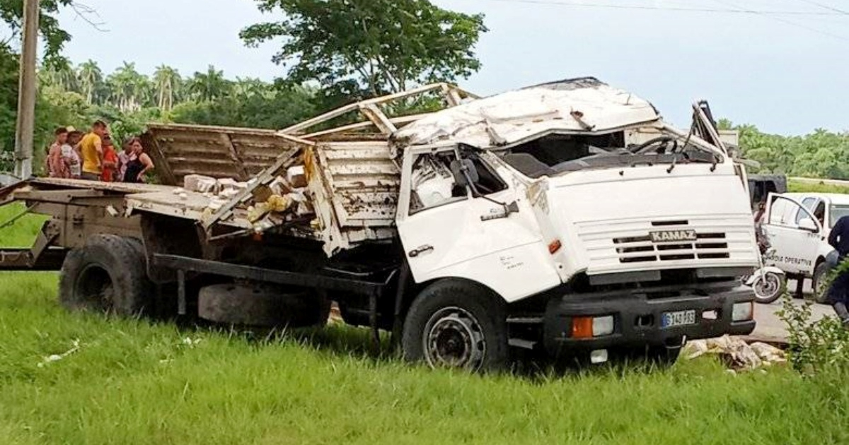 Estado en que quedó el camión Kamaz © Facebook/Accidentes Buses & Camiones
