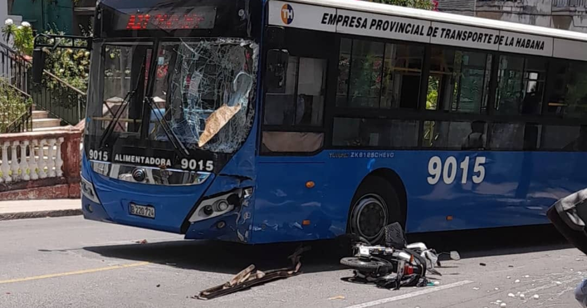 Imágenes del accidente © Facebook / Accidentes Buses & Camiones