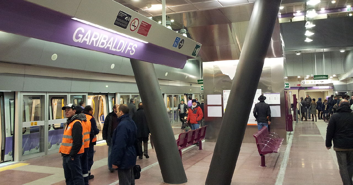 Estación Garibaldi del metro de Milán © DaveM93/Wikimedia Commons