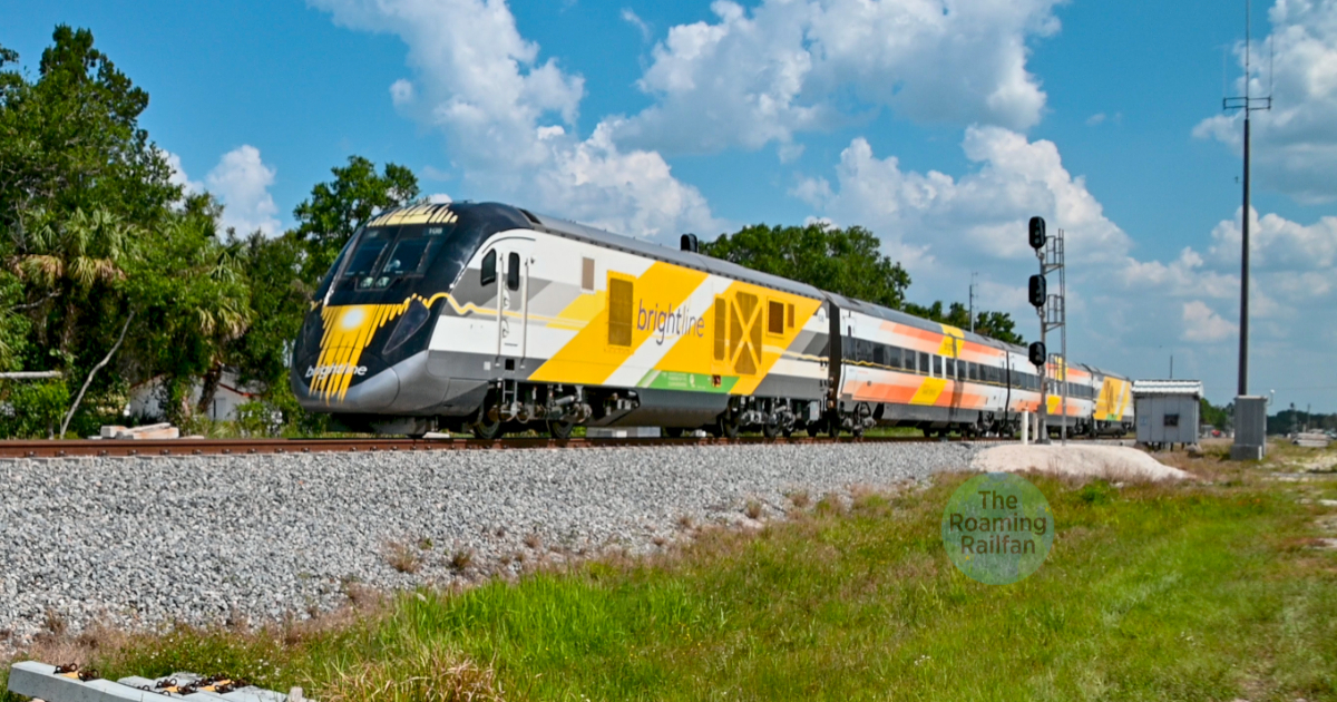 Tren línea férrea entre Orlando y Miami © Twitter / The Roaming Railfan