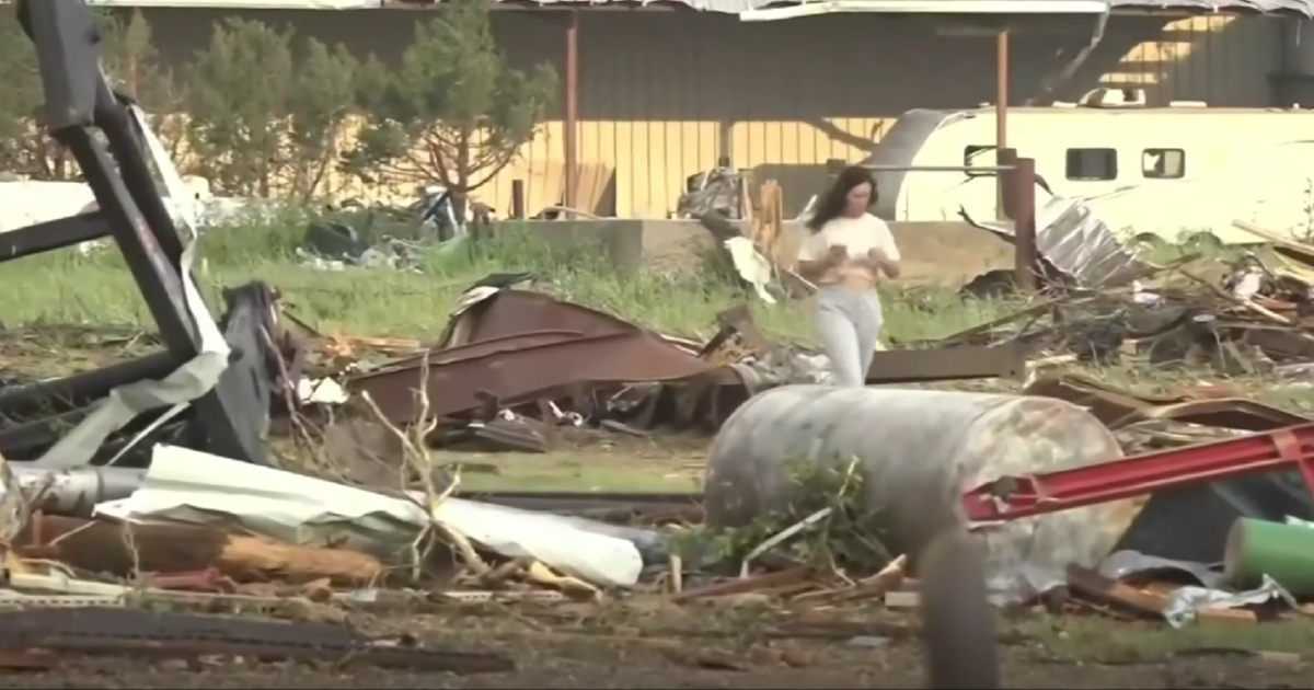 Imágenes de destrucción tras tornado © Captura de Youtube / Telemundo 51
