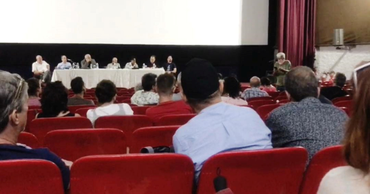 Reunión de cineastas con gobierno cubano © Facebook / Asamblea de Cineastas Cubanos