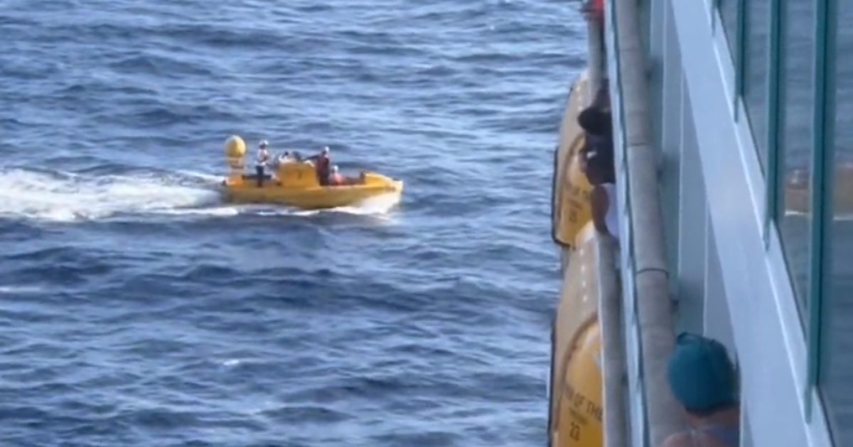 Rescatan a pasajera tras caer de un crucero en el Caribe © Captura Twitter/Matt Kuhn
