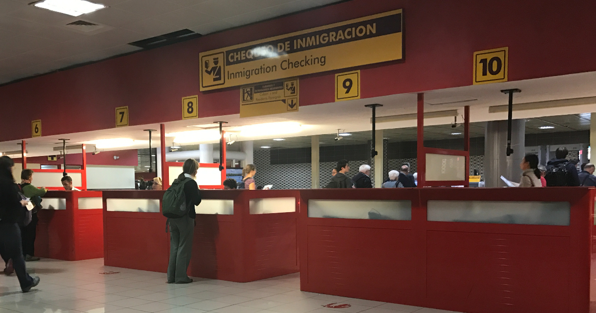 Control de Inmigración en aeropuerto de La Habana © CiberCuba