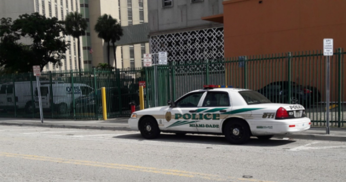 Policia Miami-Dade © CiberCuba