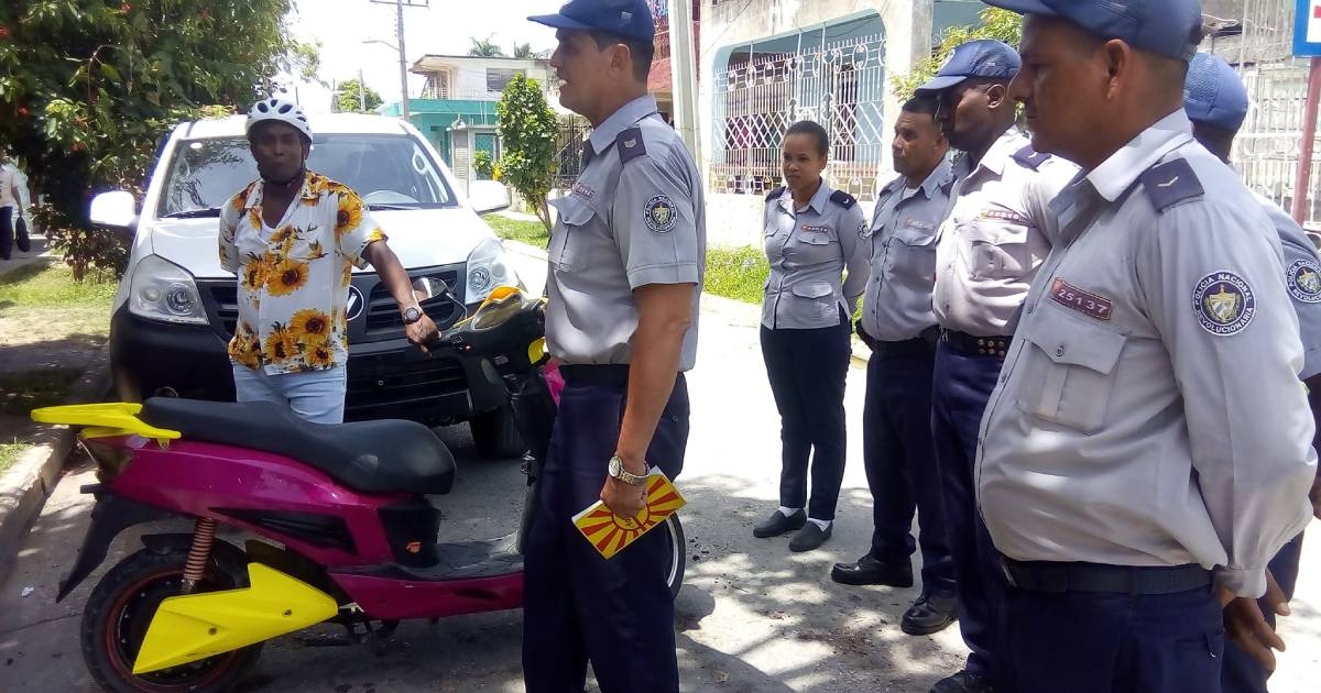 Entregan moto robada a su dueño © Facebook / El Cubano Fiel