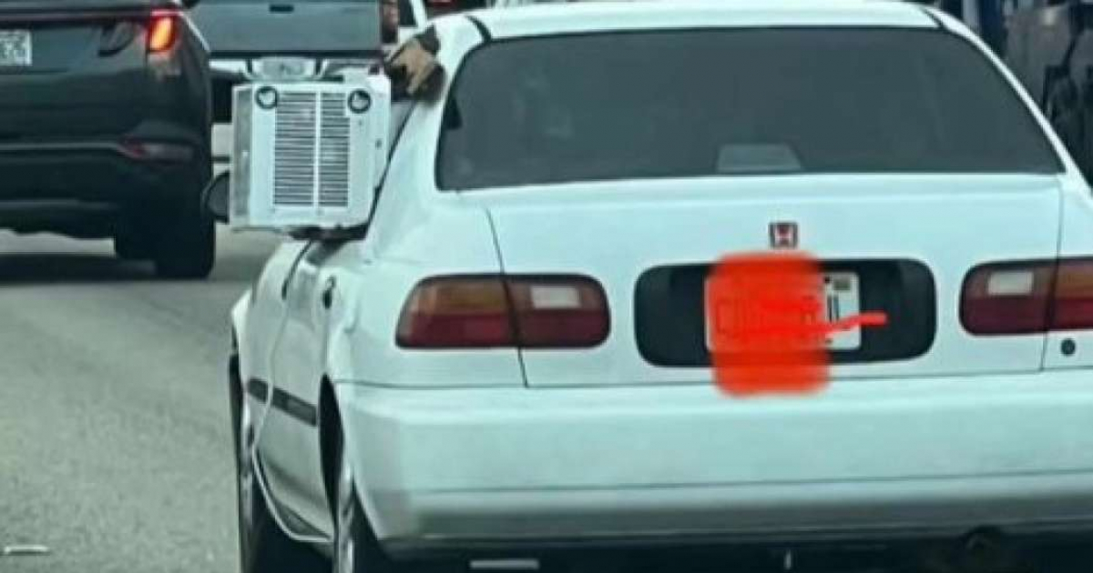 Auto con aire acondicionado adaptado en Miami © Captura de video de Instagram / jt.m23