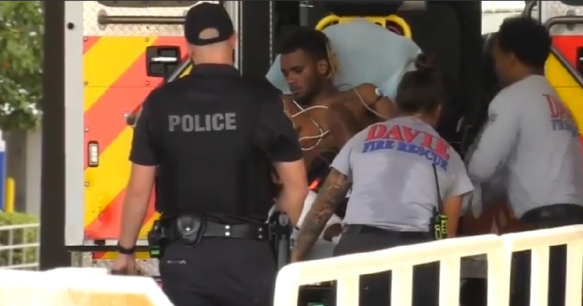 Herido en tiroteo es trasladado a un hospital © Captura de video de 7 News Miami