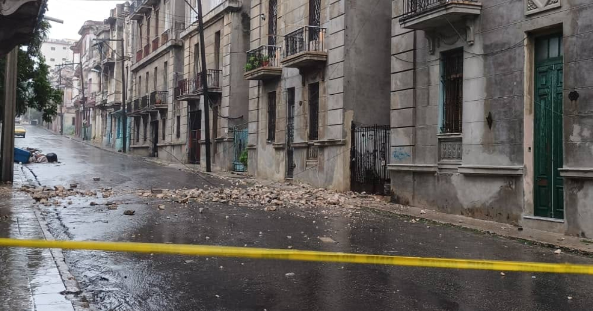 Landslides reported in Havana due to Hurricane Italia