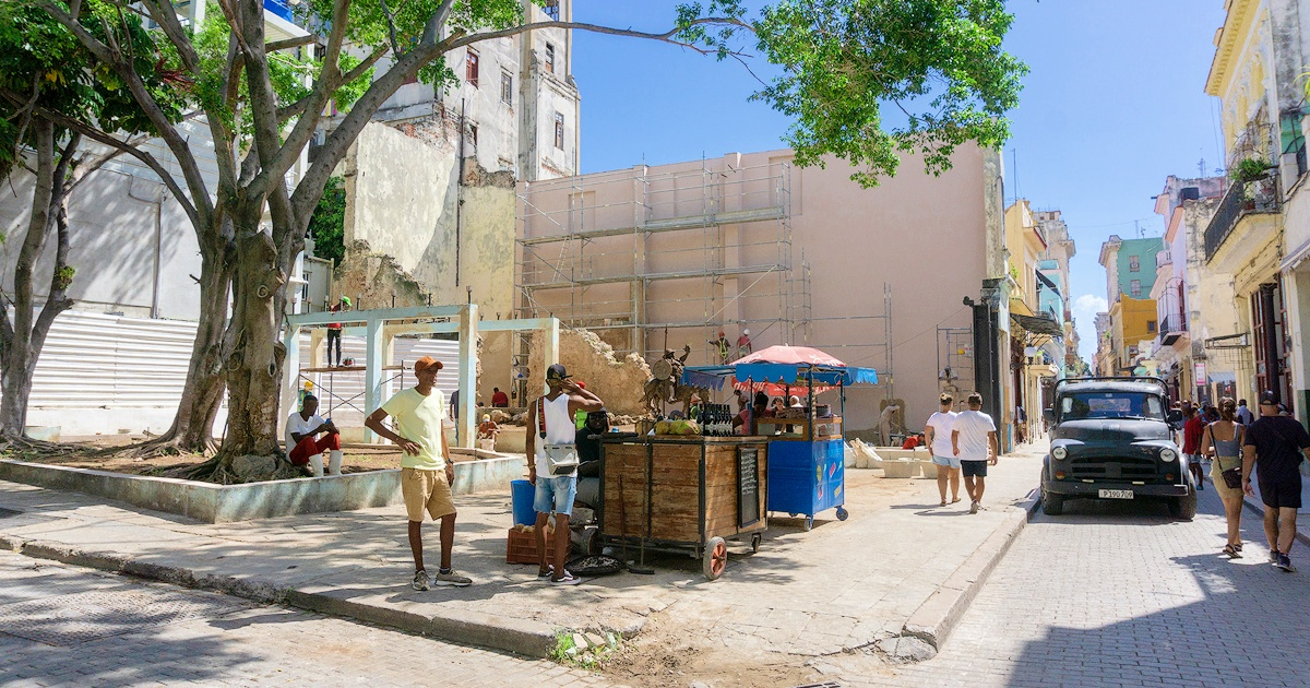 Personas en La Habana Vieja (Imagen de referencia) © CiberCuba 