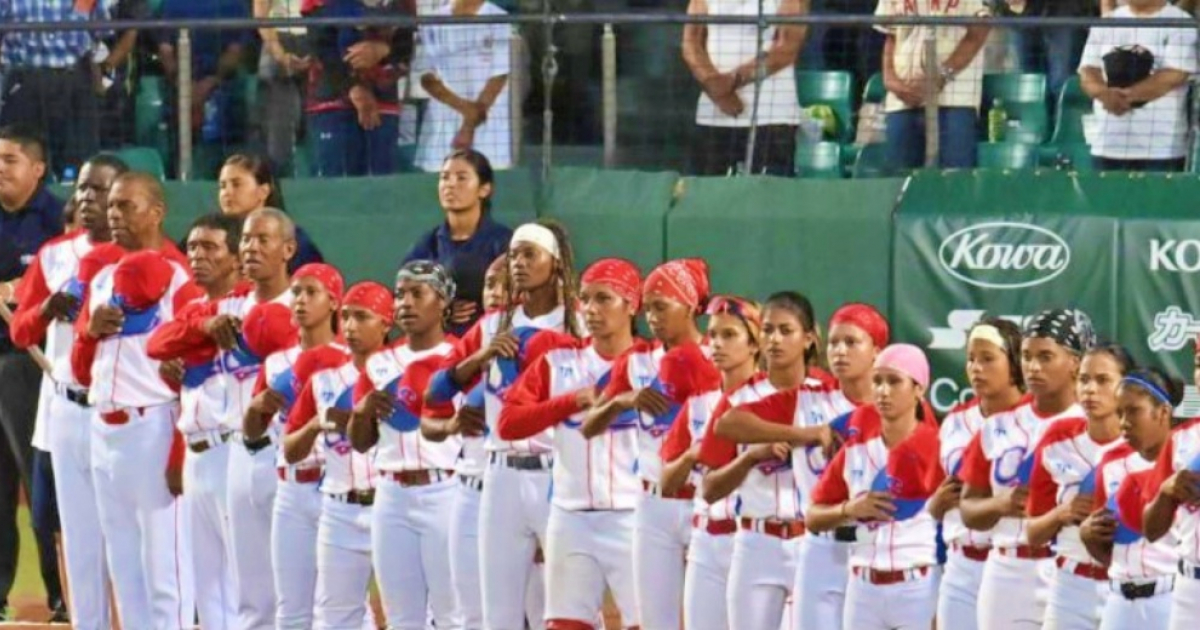 Jugadoras cubanas de béisbol durante el Mundial de Japón © Facebook/Francys Romero 