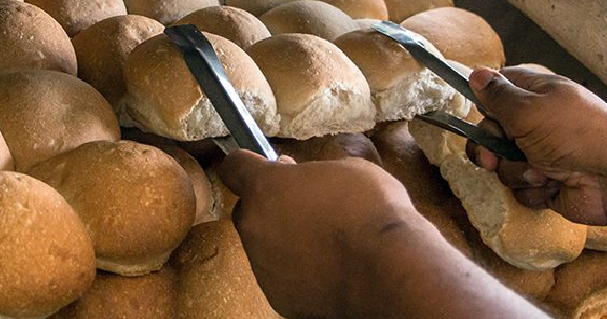 Distribución de pan en Cuba (imagen de referencia) © Periódico Girón
