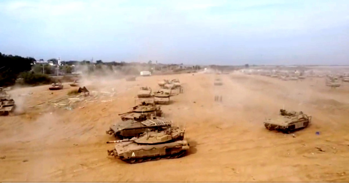 Blindados israelíes se adentran en la Franja de Gaza © Captura de video X / @IDF