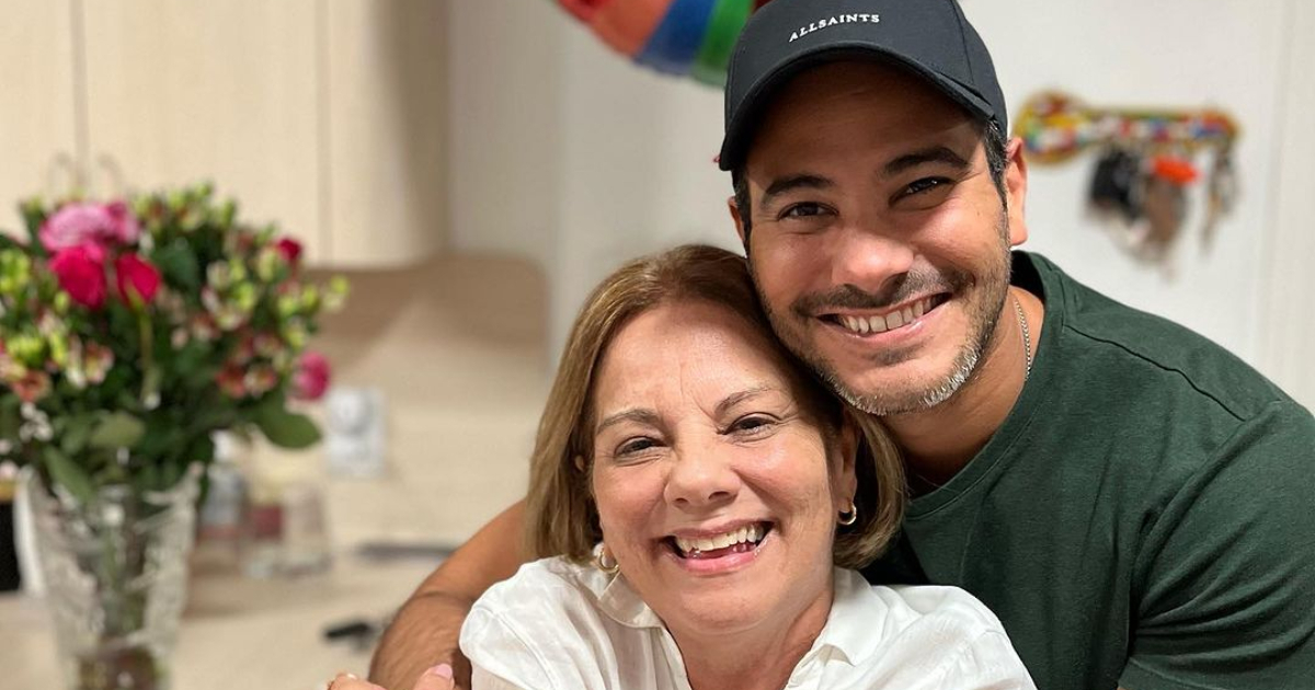 Carlos Enrique Almirante y su madre © Instagram / Carlos Enrique Almirante