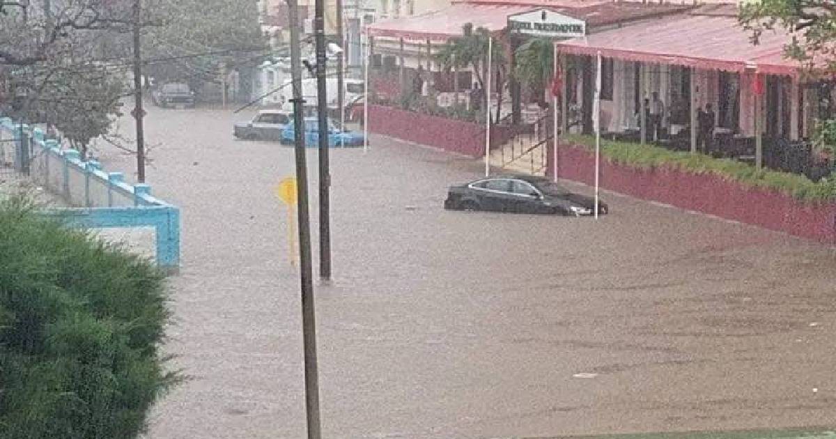 Inundaciones en La Habana © Facebook / José Luis Tan Estrada