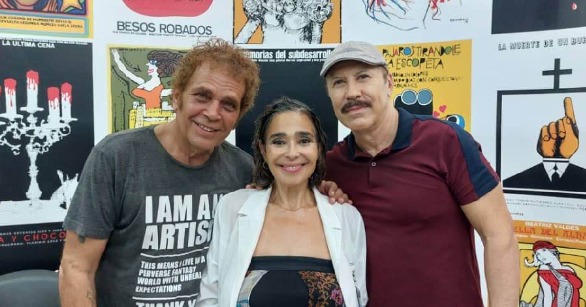 Luis Alberto García, María Isabel Diaz and Hector Noas meet again in Havana