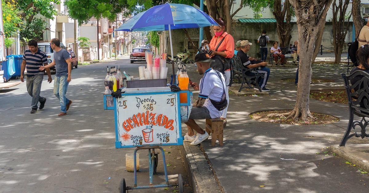 Cubanos en la calle (Imagen de referencia) © CiberCuba