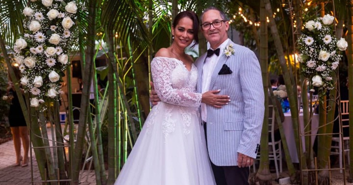 Jacqueline Arenal y su esposo Alfredo © Instagram / Jacqueline Arenal